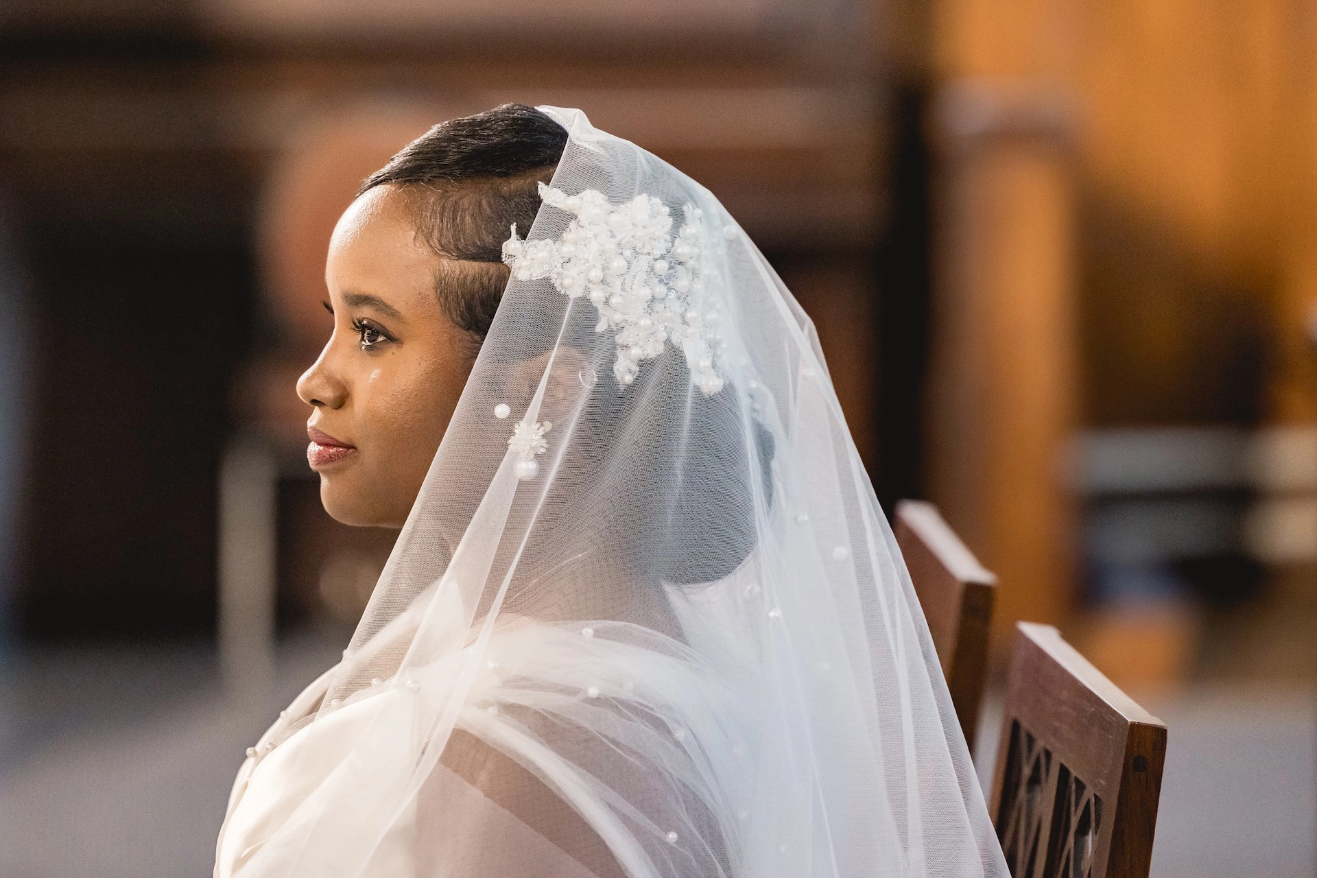 eligant-bride-portrait-hamilton-church