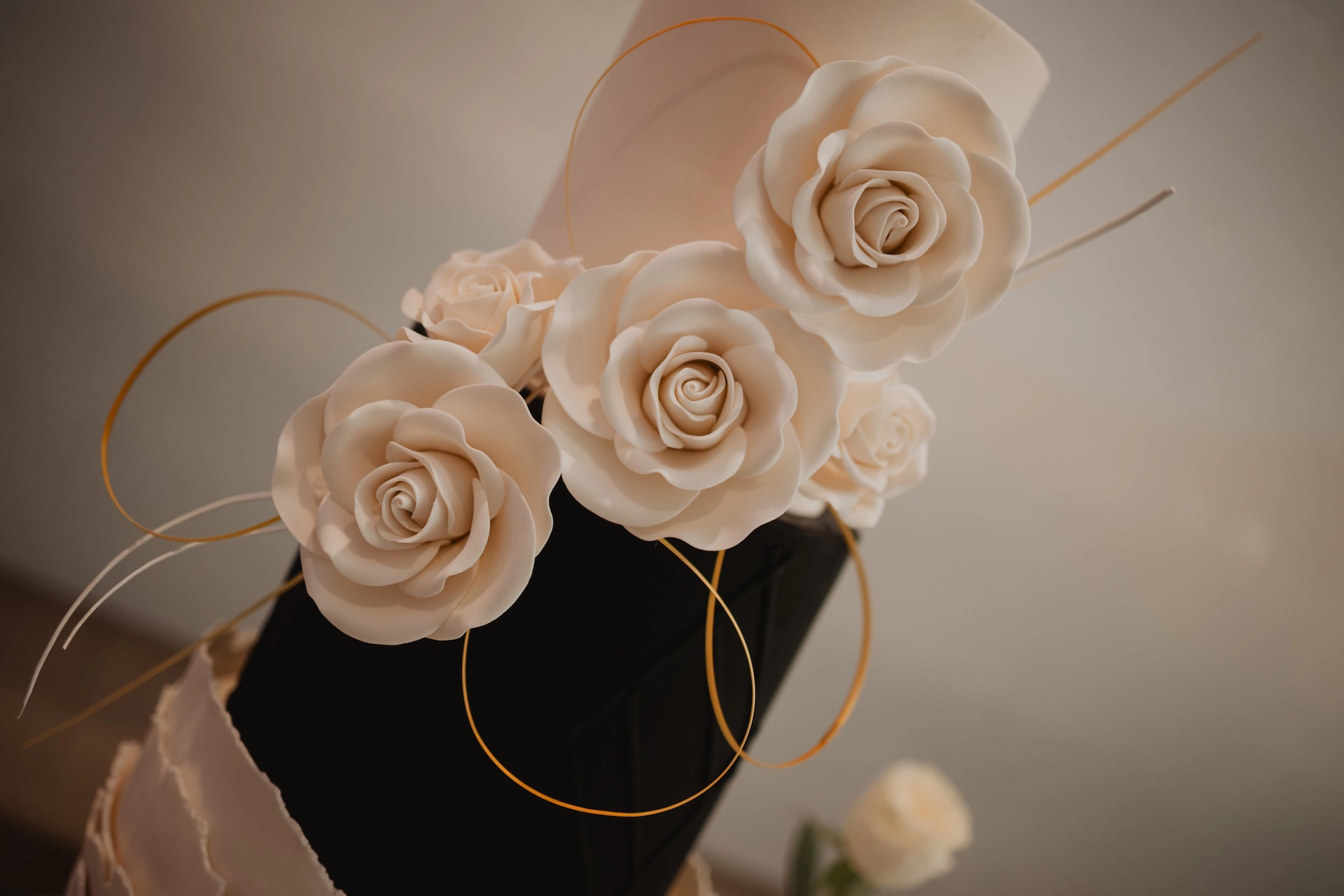 luxury-wedding-cake