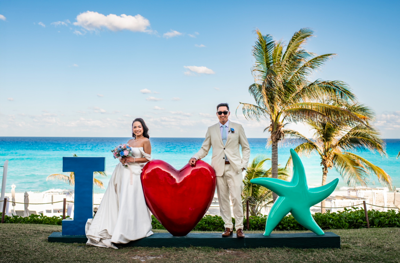 Planning a Destination Wedding in Mexico – Beach Ceremony
