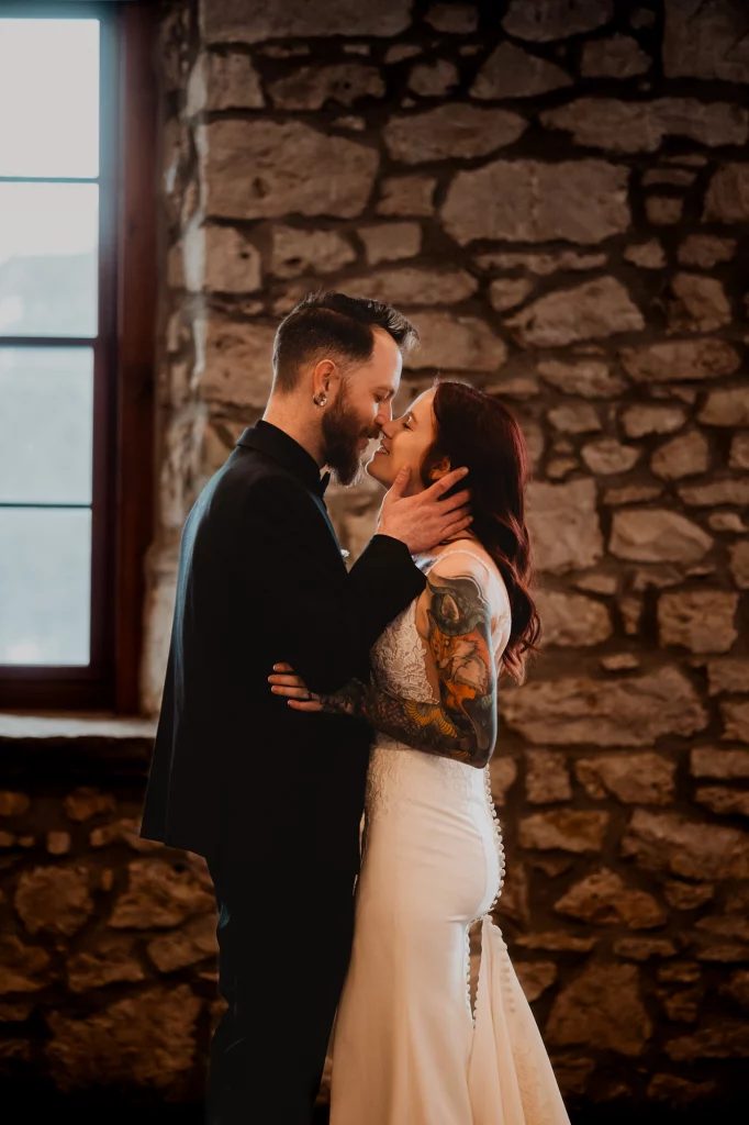 Couple is about to kiss, touching noises during their first dance at the Cambridge Mill.