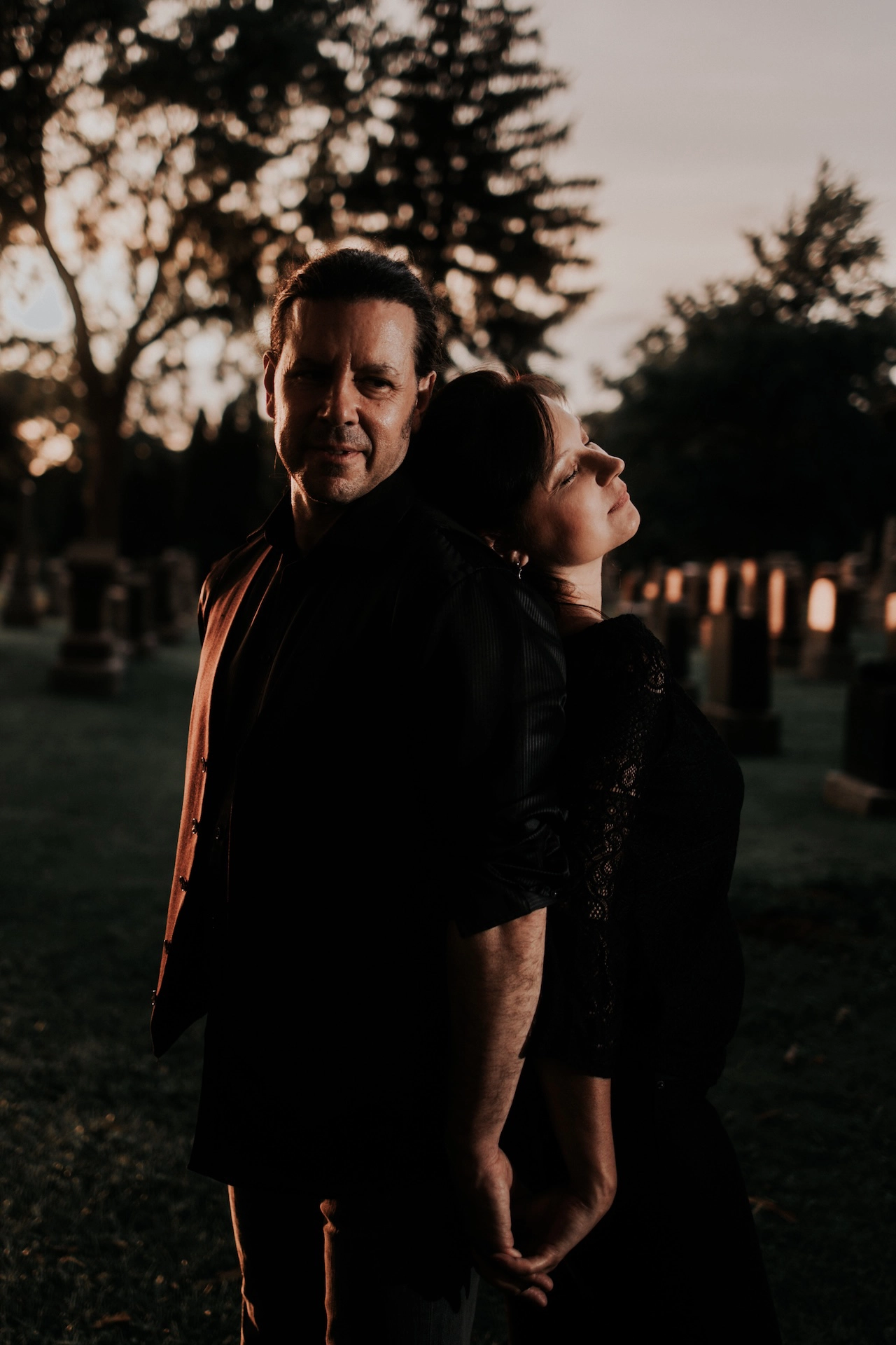 sunset-romantic-couples-photoshoot